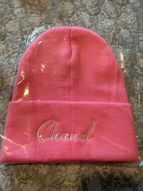 Fashion Classic Pink Knit Beanie